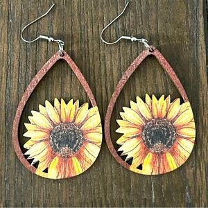 2/$20 Sunflower 🌻 Wood Teardrop Earrings NEW NWT